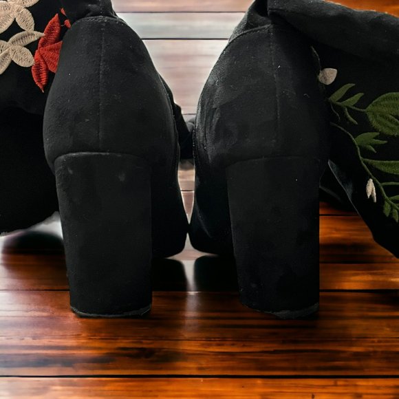 Qupid Miss 10 Embroidered Floral Thigh High Boots Black Faux Suede Size 5.5 - Picture 16 of 16